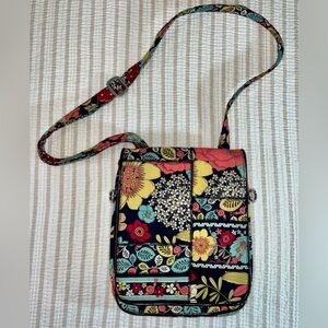 Vera Bradley Happy Snail quilted crossbody purse - nice,used condition/very cute